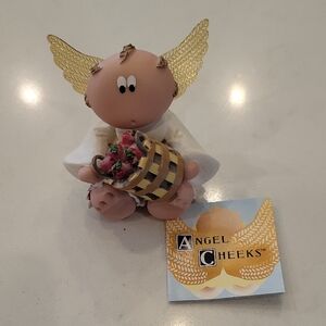 Vintage NWT Angel Cheeks Figurine with Gold Wings